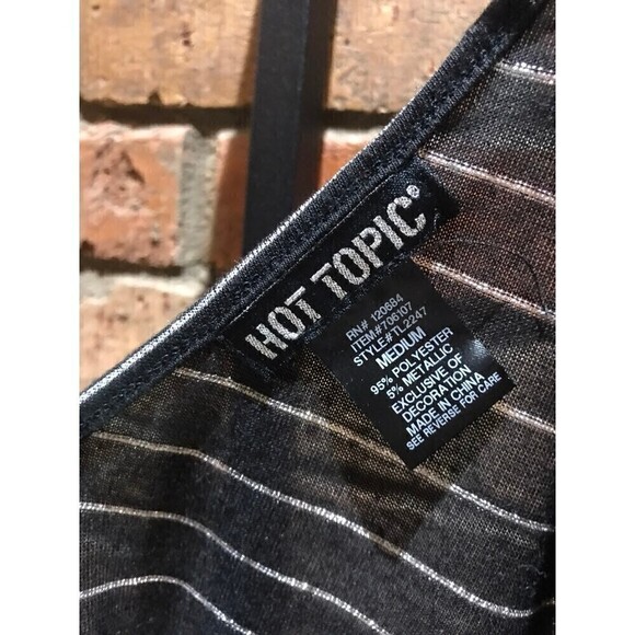 Hot topic glitter skeleton medium shirt - Picture 3 of 5